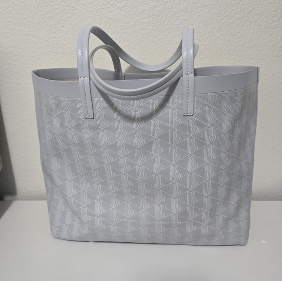 Lacoste tote - Picture 3 of 8